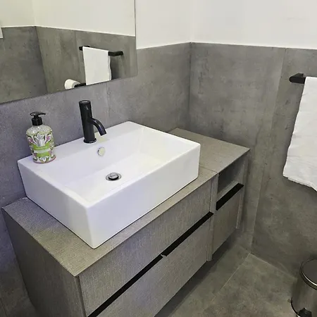 게스트하우스 Bei Sogni Luxury In Centro Cosenza, Con Parcheggio In Convenzione 4*
