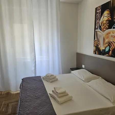 게스트하우스 Bei Sogni Luxury In Centro Cosenza, Con Parcheggio In Convenzione