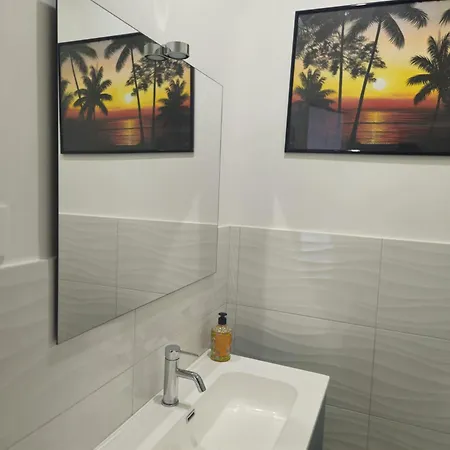 게스트하우스 Bei Sogni Luxury In Centro Cosenza, Con Parcheggio In Convenzione 4*