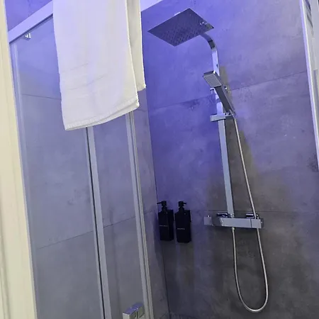 Bei Sogni Luxury In Centro Cosenza, Con Parcheggio In Convenzione